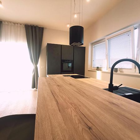 Villa Kora - Luxury Holiday Apartments Лумбарда Екстер'єр фото