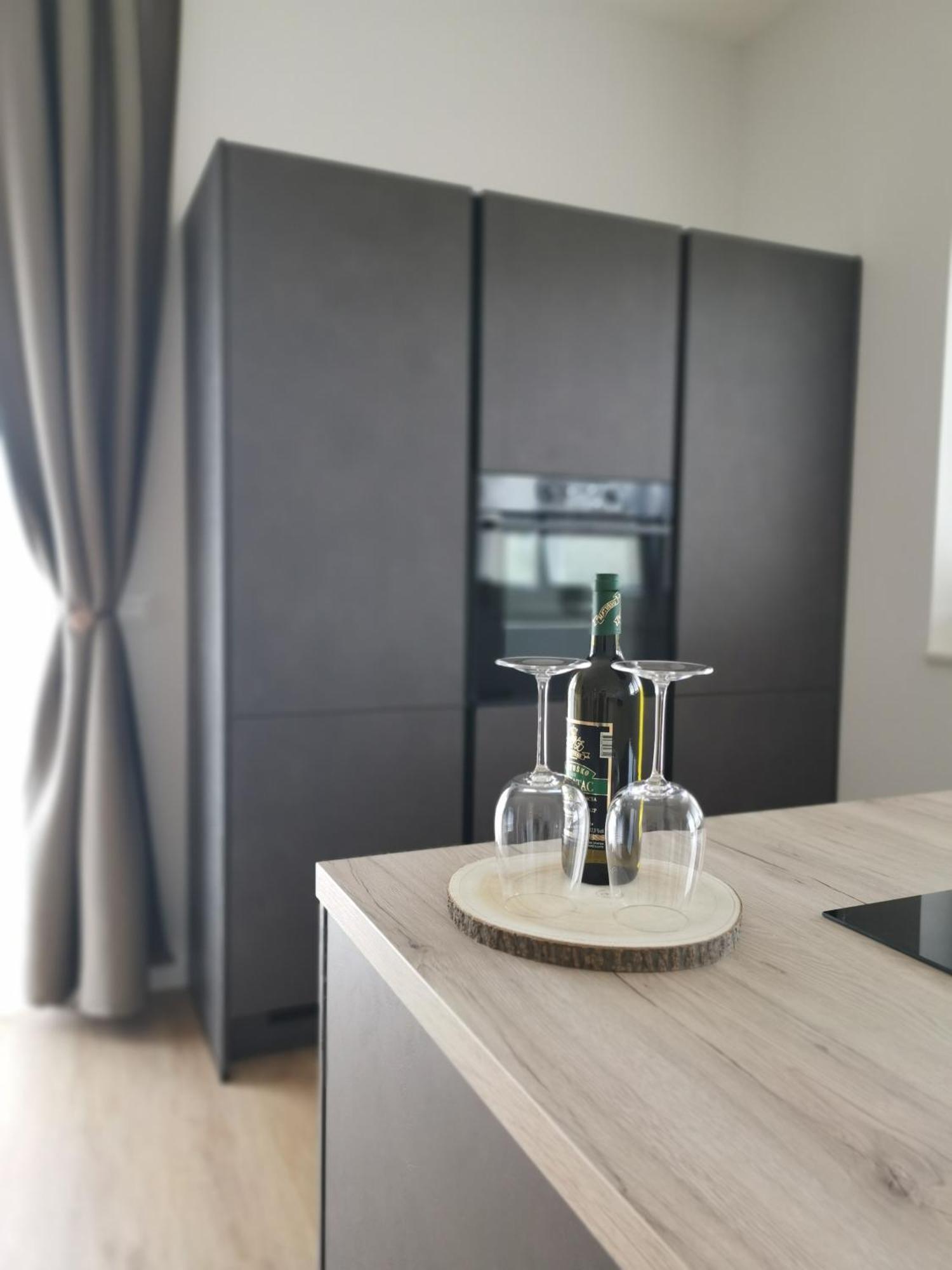 Villa Kora - Luxury Holiday Apartments Лумбарда Екстер'єр фото