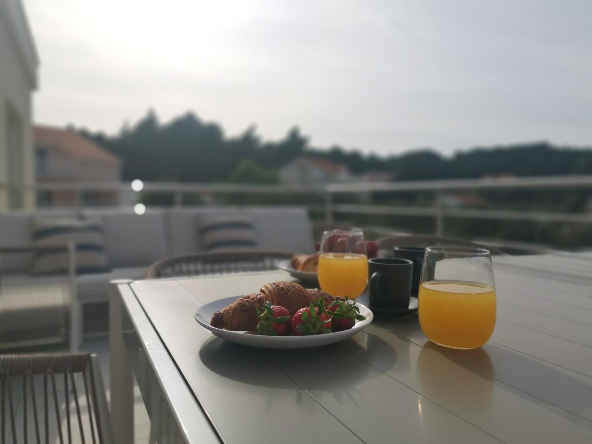 Villa Kora - Luxury Holiday Apartments Лумбарда Екстер'єр фото
