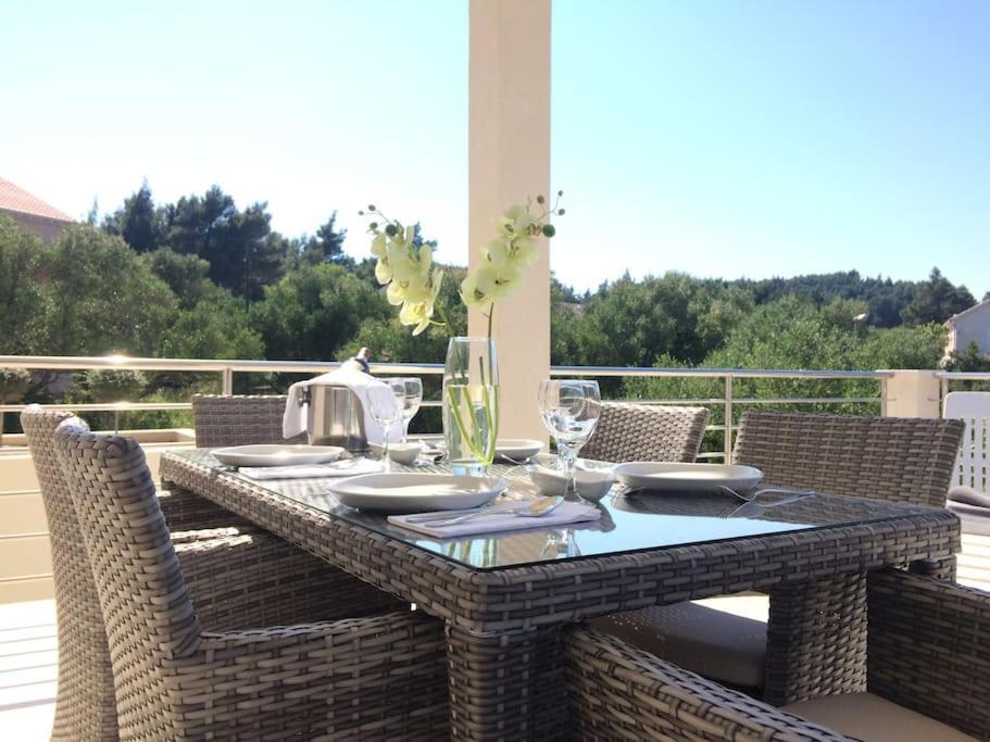 Villa Kora - Luxury Holiday Apartments Лумбарда Екстер'єр фото