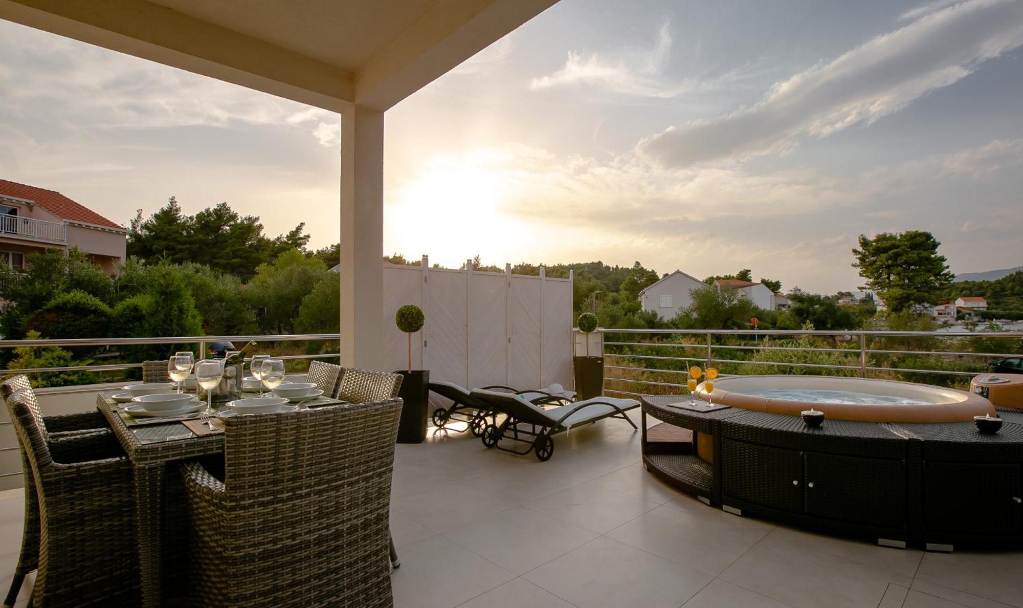 Villa Kora - Luxury Holiday Apartments Лумбарда Екстер'єр фото