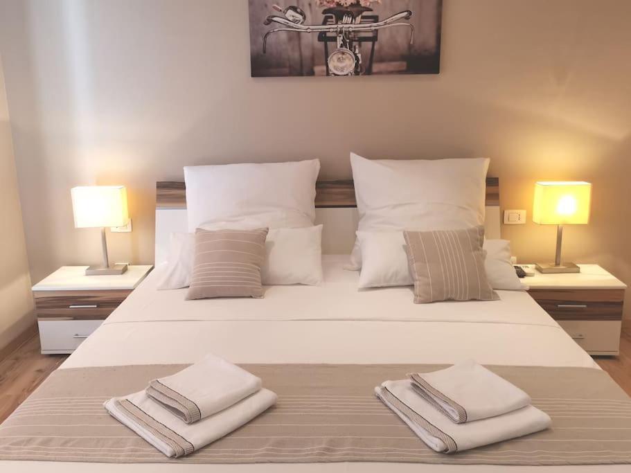 Villa Kora - Luxury Holiday Apartments Лумбарда Екстер'єр фото